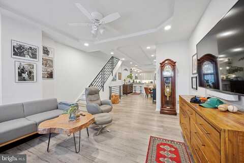 725 S 55TH STREET, PHILADELPHIA, PA 19143
