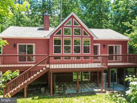 160 BLACK CUB RUN LANE, HARPERS FERRY, WV 25425