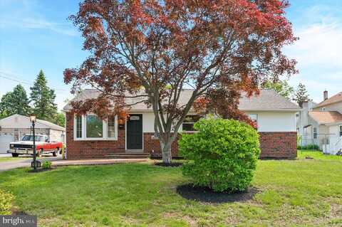 600 LAWNTON TERRACE, HOLMES, PA 19043