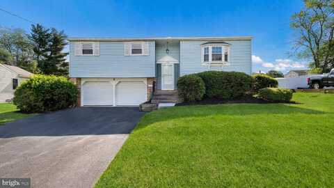 949 MARSHALL DRIVE, WARMINSTER, PA 18974