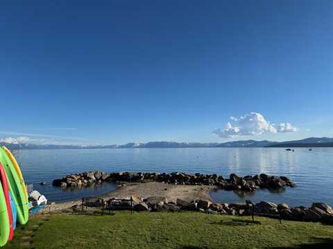 7600 North Lake Boulevard, Tahoe Vista, CA 96148