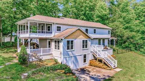 1121 Settlers Ln, Maryville, TN 37801