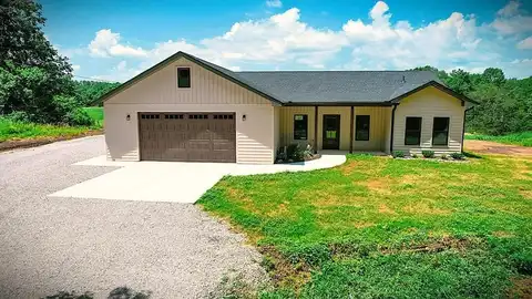 1146 Moodyville Loop, Byrdstown, TN 38549