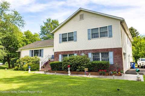 38 Mill Ln Extension, Saugerties, NY 12477
