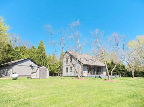 3277 W GULLIVER LAKE ROAD, Gulliver, MI 49840