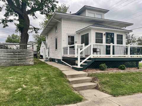 119 NE 7th Avenue, Independence, IA 50644