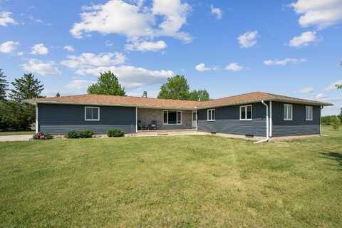 5442 W Mt Vernon Road, Cedar Falls, IA 50613