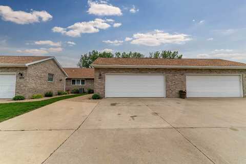1977 Kamille Court, Waterloo, IA 50701