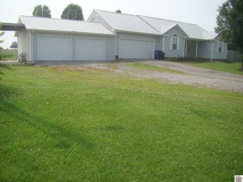 115 Meadowbrook Drive, Cadiz, KY 42211
