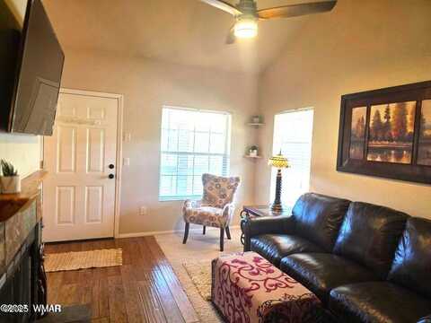 93 E White Mountain Boulevard, Pinetop, AZ 85935