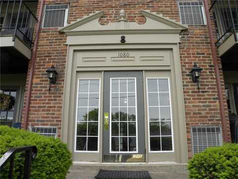 1080 Chatham Park Dr, Sackett, PA 15216