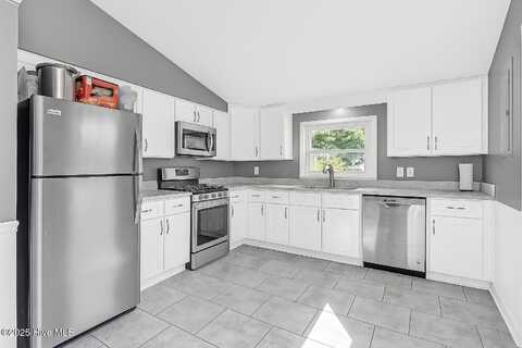 626 Holbrooke Avenue, Wilmington, NC 28412