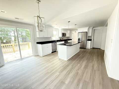 155 Launch Landing Road, Moyock, NC 27958