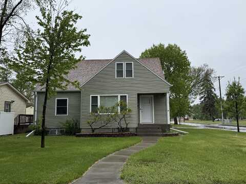 302 S Harrison Street, Aberdeen, SD 57401