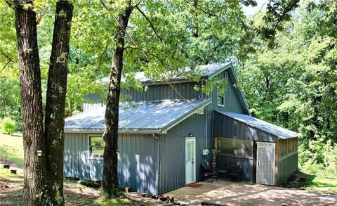 104 NE Deer Ridge RD, Gravette, AR 72736