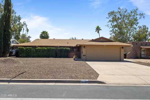 848 S REVOLTA Circle, Mesa, AZ 85208