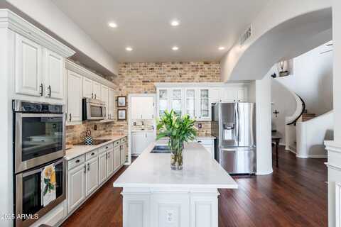 15240 N CLUBGATE Drive, Scottsdale, AZ 85254