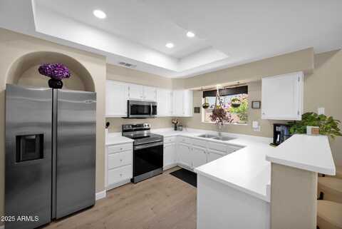 5018 E SIESTA Drive, Phoenix, AZ 85044