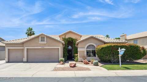 758 S LAGOON Drive, Gilbert, AZ 85233