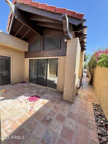 11074 E YUCCA Street, Scottsdale, AZ 85259