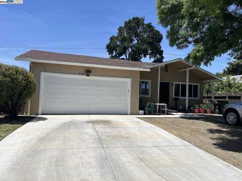 7025 Kermit Ln, Stockton, CA 95207
