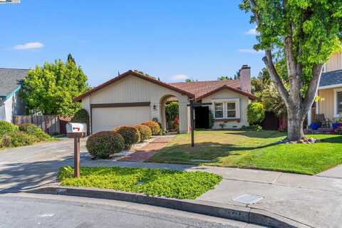 1562 Gilbert Pl, Fremont, CA 94536