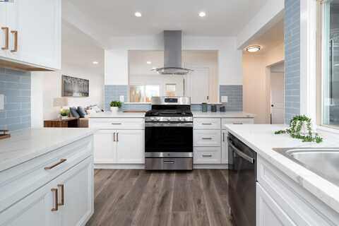 63 E Madill St, Antioch, CA 94509