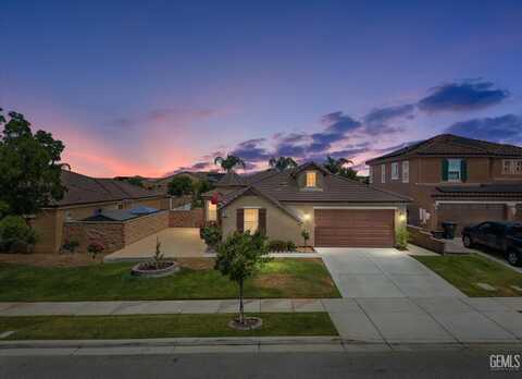 10002 Riata Lane, Bakersfield, CA 93306