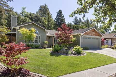 3336 Brittany Circle, Napa, CA 94558