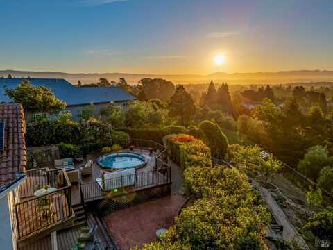 12 Maidu Court, Napa, CA 94558