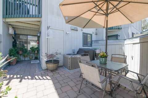 433 Freeway Drive, Napa, CA 94558