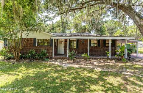 706 Center Drive W, Beaufort, SC 29902