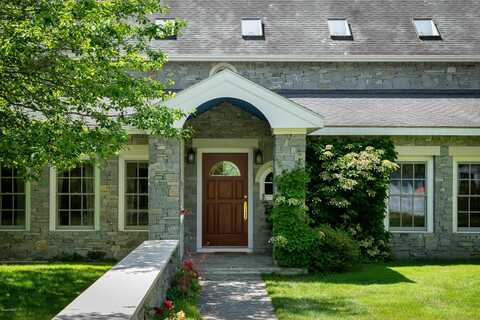 1488 State Rd, Richmond, MA 01254