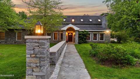1488 State Rd, Richmond, MA 01254