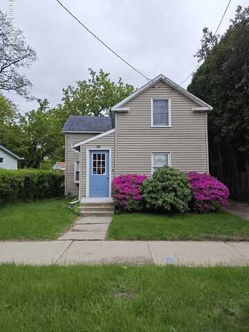 36 Newell St, Pittsfield, MA 01201