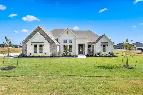 7800 Mathis Creek Drive, Bryan, TX 77808