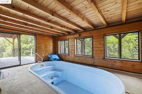 17215 Mt. Everest Court, Sonora, CA 95370