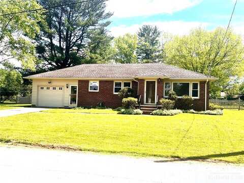 15 Sycamore Street, West Ellicott, NY 14701