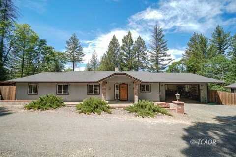 150 Abbey Rd, Weaverville, CA 96093