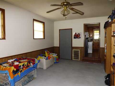 1020 Pioneer Rd, Searcy, AR 72143