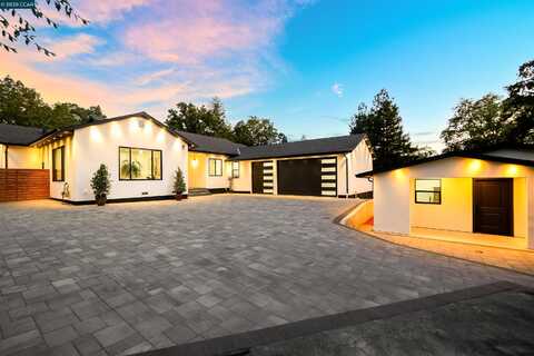 1080 Scots Ln, Walnut Creek, CA 94596