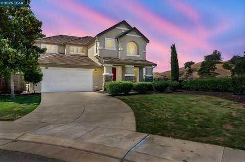 9028 Tee Box Ct, Patterson, CA 95363