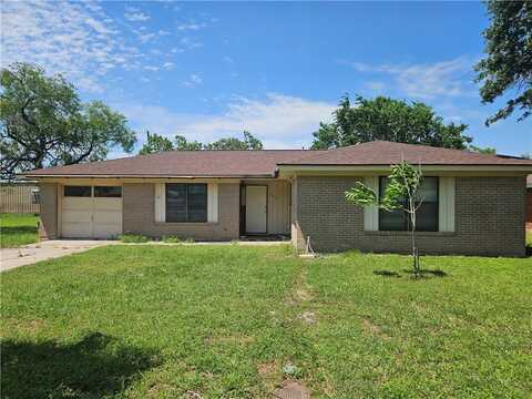 909 Johnson Street, Woodsboro, TX 78393