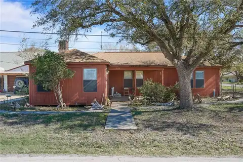 404 Louise Street, Orange Grove, TX 78372