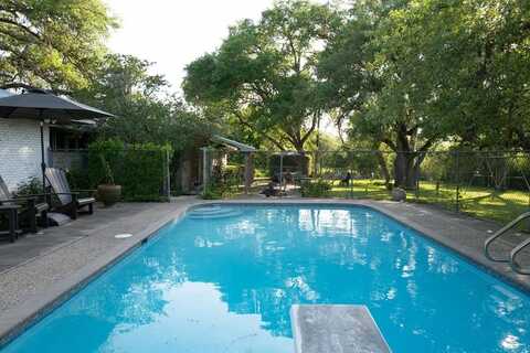 161 Red Bird, Beeville, TX 78102