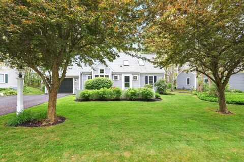 42 Daybreak Lane, Barnstable, MA 02630