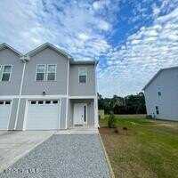 120 Pasture Lane, Swansboro, NC 28584