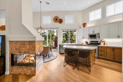 48020 Via Vallarta, La Quinta, CA 92253