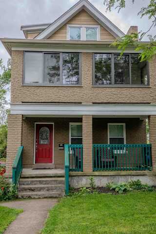 1639 Robinson Circle, Cincinnati, OH 45223