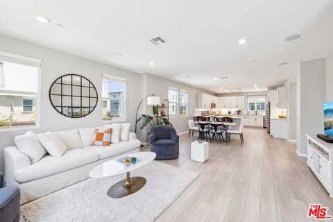782 Daniel Freeman Cir, Inglewood, CA 90301